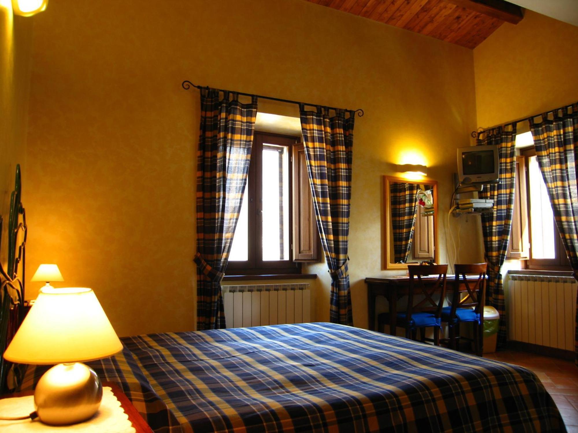 Bed and Breakfast La Dimora Di D'Annunzio Scanno Habitación foto